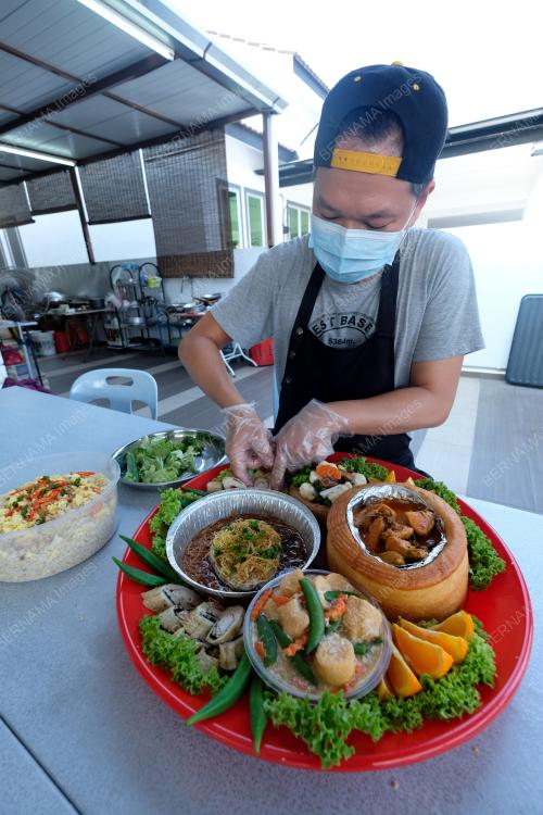 PERSIAPAN TAHUN BARU CINA
