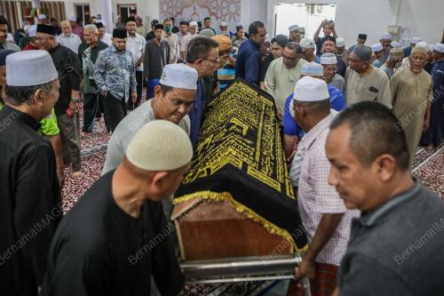 REJAB ISMAIL
