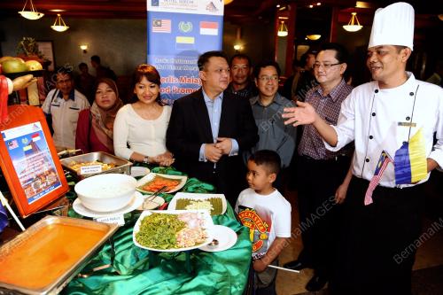 PR04_03022013_MEDAN_MAKANAN