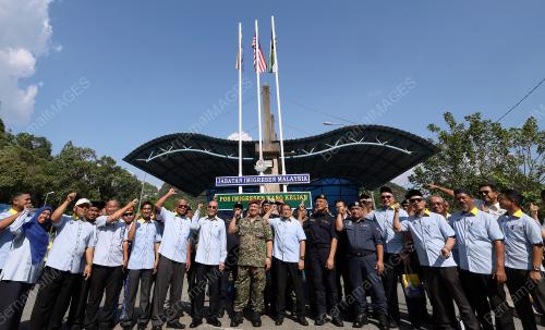 TUANKU SYED FAIZUDDIN PUTRA JAMALULLAIL
