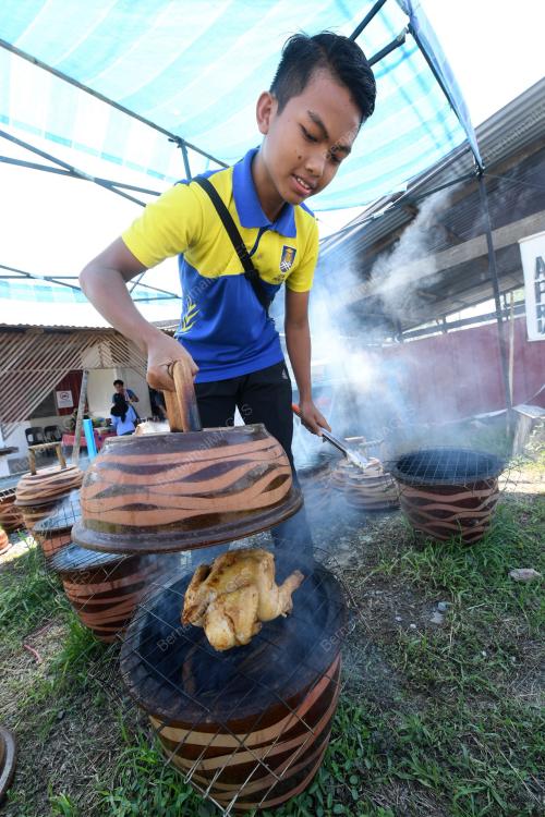 AYAM PASU C'SOM