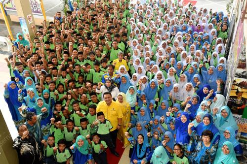 PR04_09032017_TITIAN_KASIH