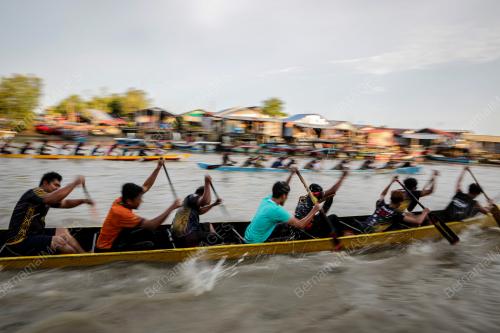 PERAHU_ANTARABANGSA