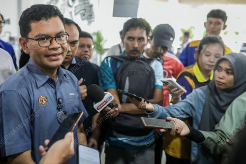 AKMAL NASRULLAH MOHD NASIR