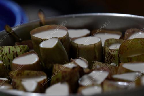 LEMANG PERIUK KERA