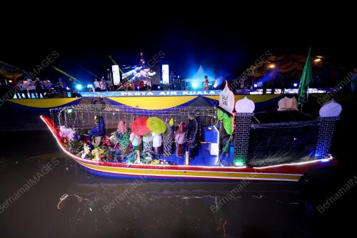 PESTA AIR PERLIS