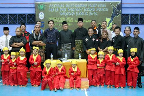 PR04_15062001_SILAT_SENI