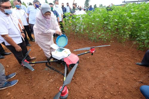 DATUK ZURAIDA KAMARUDDIN