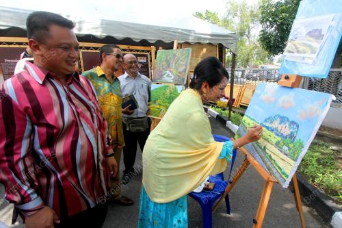 PR04_16102027_FIESTA_SENI