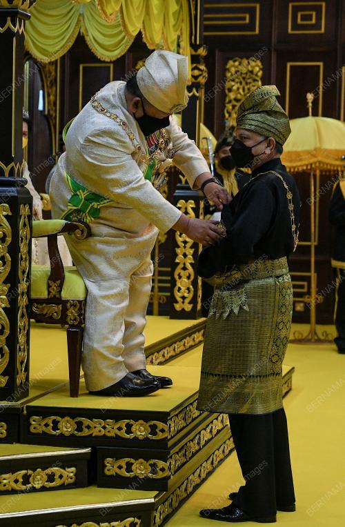 TUANKU SYED SIRAJUDDIN PUTRA JAMALULLAIL