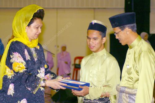 TUANKU FAUZIAH ABDUL RASHID