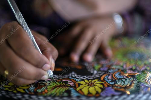 PELAYANG WANITA TUNGGAL