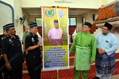 PR04_20102017_CCTV_MASJID_BN201710208875