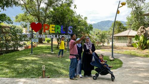 TINJAUAN CUTI SEKOLAH