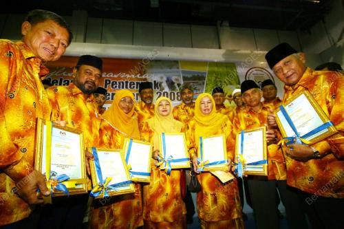 PENERIMA ANUGERAH
