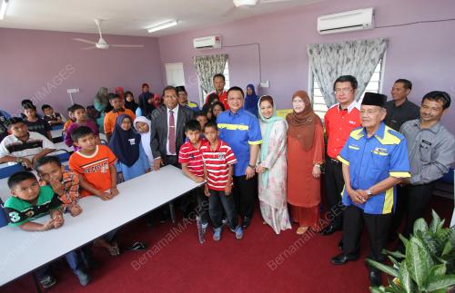 PR04_25022015_MIDF_ASNAF