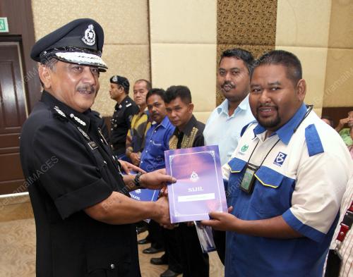 PR04_25032017_HARI_POLIS