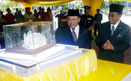 TUANKU SYED SIRAJUDDIN PUTRA JAMALULLAIL