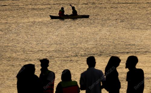 RIADAH DI TASIK TIMAH TASOH