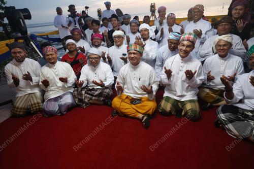 TUANKU SYED FAIZUDDIN PUTRA JAMALULLAIL