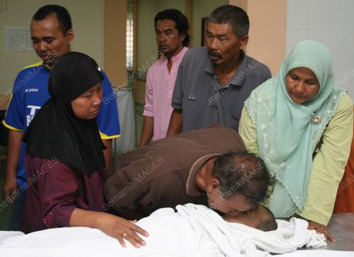 DUA SEPUPU MATI LEMAS