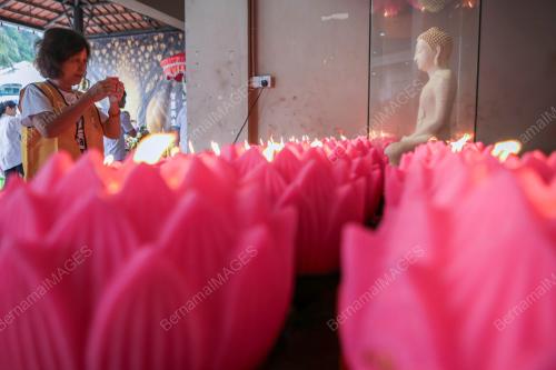 HARI WESAK