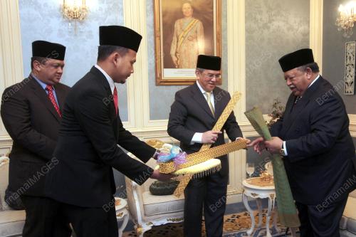 PR04_31072015_RAJA_PERLIS