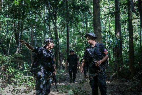 TINJAUAN KHAS SEMPADAN