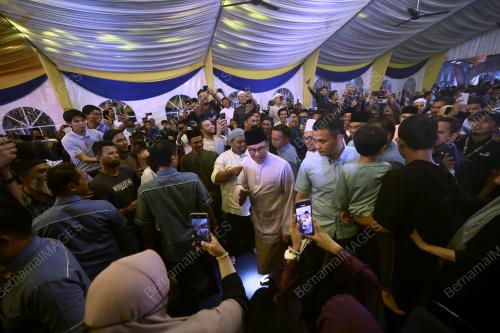 DATUK SERI ANWAR IBRAHIM