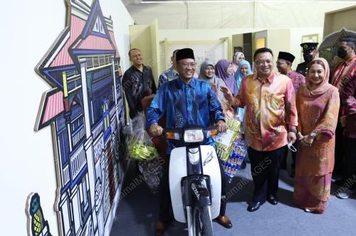 TUANKU SYED FAIZUDDIN PUTRA JAMALULLAIL
