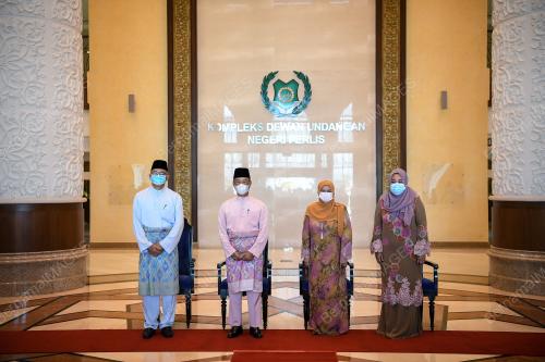 TAN SRI MUHYIDDIN YASSIN