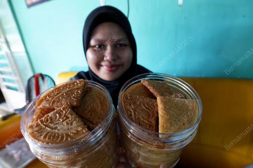 KUIH KAPIT