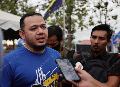 DATUK FATHUL BARI MAT JAHYA