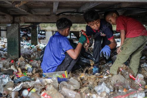 SAMPAH HANYUT