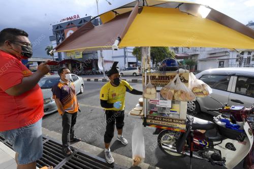 ROTI_TANJAK