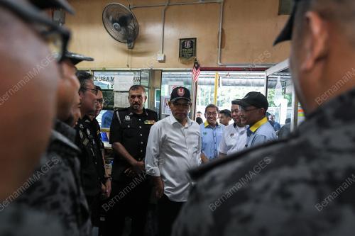 DATUK SERI SAIFUDDIN NASUTION ISMAIL