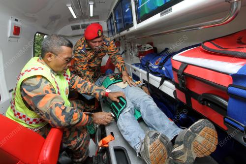 PR05_15102008_LATIHAN_BOMBA