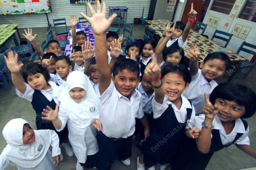 PR05_16012004_TAHUN_SATU