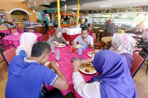 PR05_16082023_RESTORAN_SARANG_BURUNG