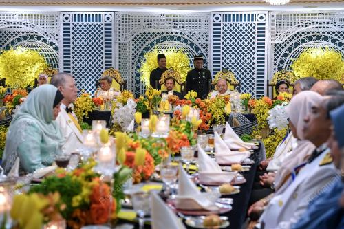 SULTAN HASSANAL BOLKIAH