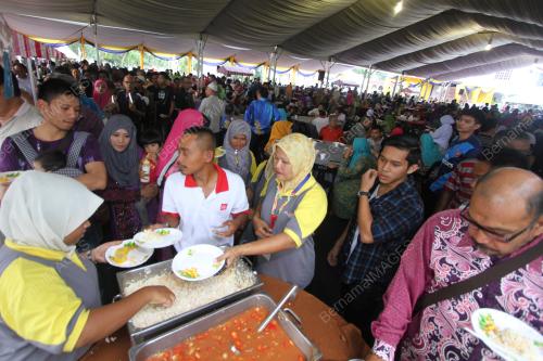 PR05_23072015_MB_AIDILFITRI