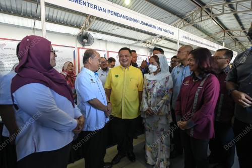TUANKU SYED FAIZUDDIN PUTRA JAMALULLAIL