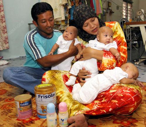 KEMBAR TIGA
