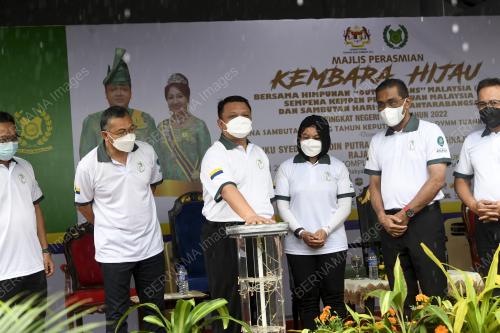 TUANKU SYED FAIZUDDIN PUTRA JAMALULLAI