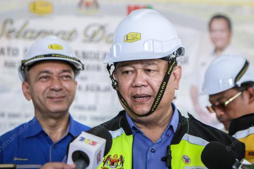 ALEXANDER NANTA LINGGI