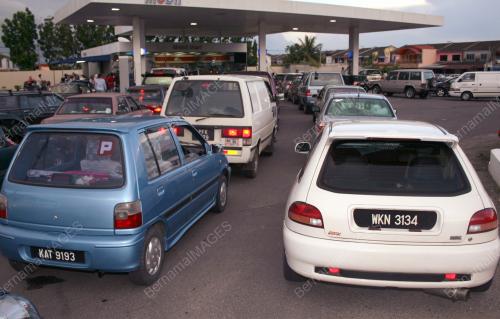 STESYEN MINYAK SESAK