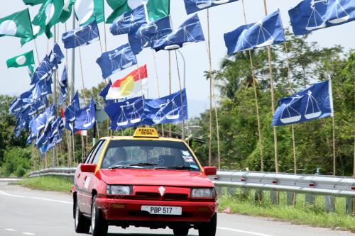 PR06_06032013_BENDERA