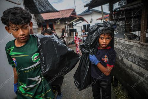 SAMPAH HANYUT