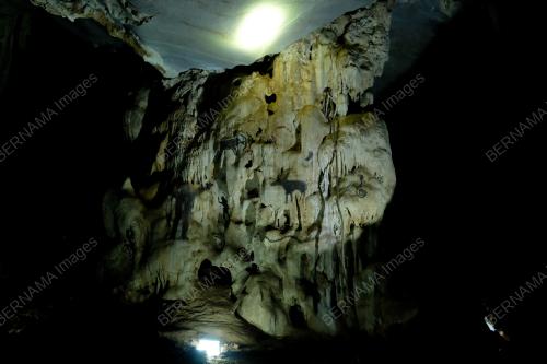 LUKISAN GUA DI GUA SEMADONG