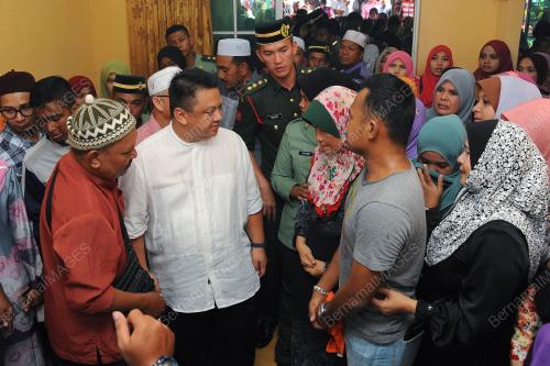 PR06_15092001_JENAZAH_TENTERA